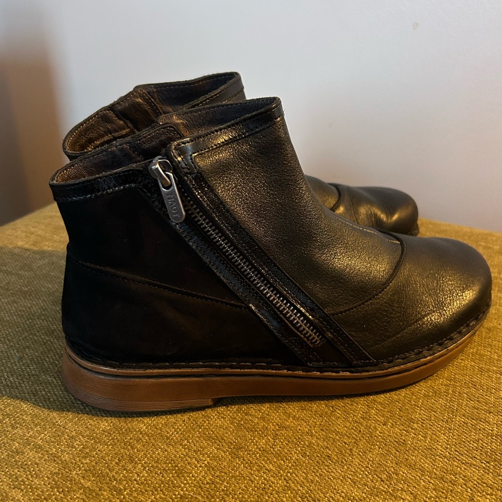 NAOT Spello black leather boots. Size 40.